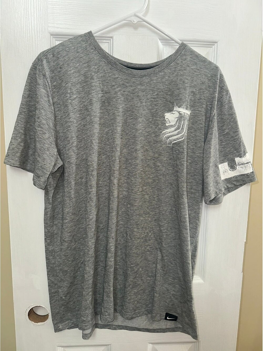 Nike LeBron James dri fit shirt size large